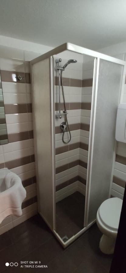 Hotel Orlov リミニ エクステリア 写真
