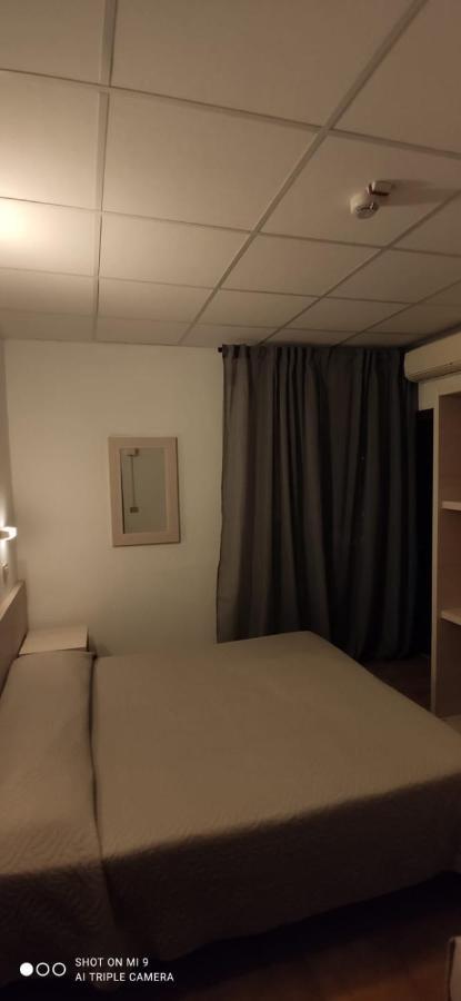 Hotel Orlov リミニ エクステリア 写真